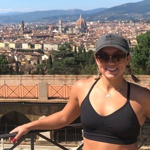 Meet your Posher, Alli